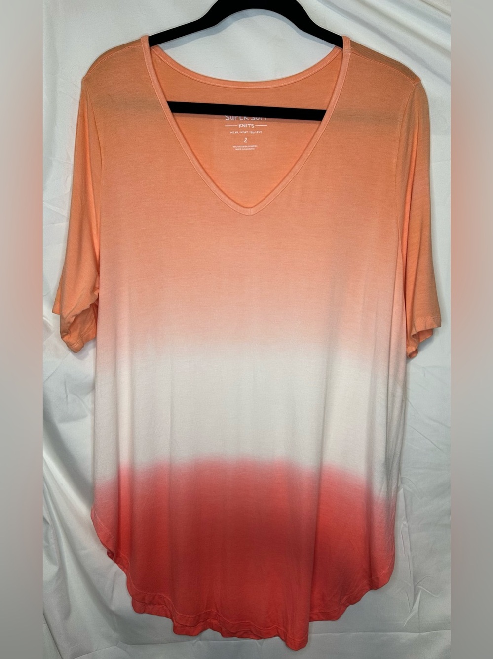 Torrid Super Soft V-Neck Ombre Tunic Top - Coral to White size 2 (18/20)